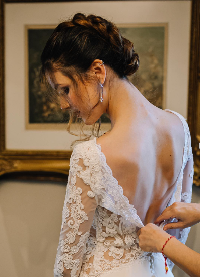 vestido y maquillaje de novia